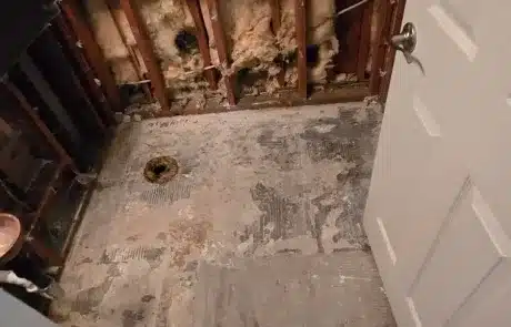 Closet-Water-Damage-Restoration-9